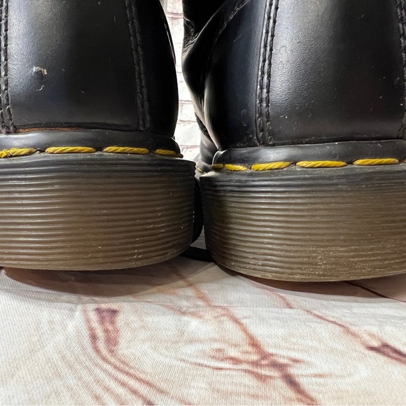 Black genuine leather dr Martens - Picture 3 of 6